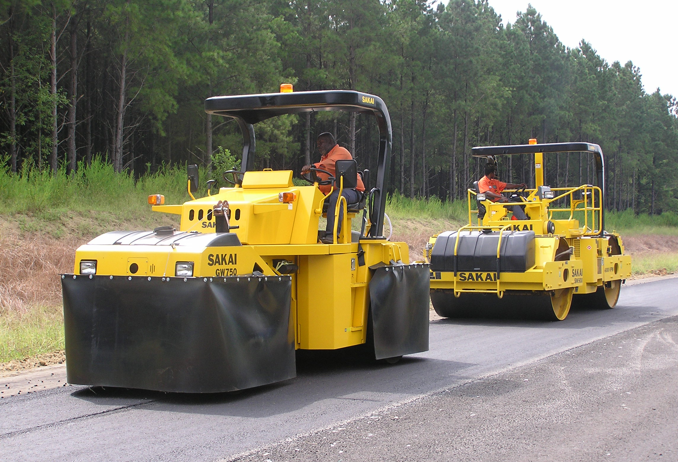 bauma China 2014 Preview Sakai GW750 and SW900 Rollers