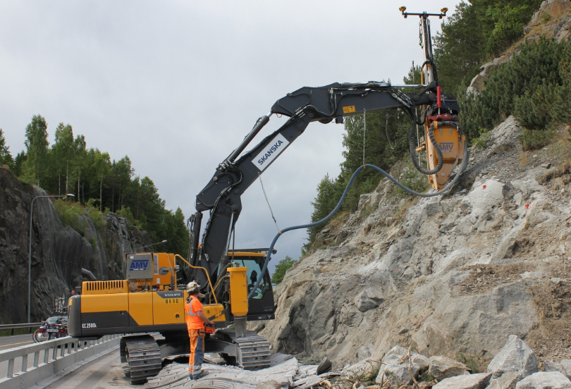 Volvo CE hydraulic drilling rig 