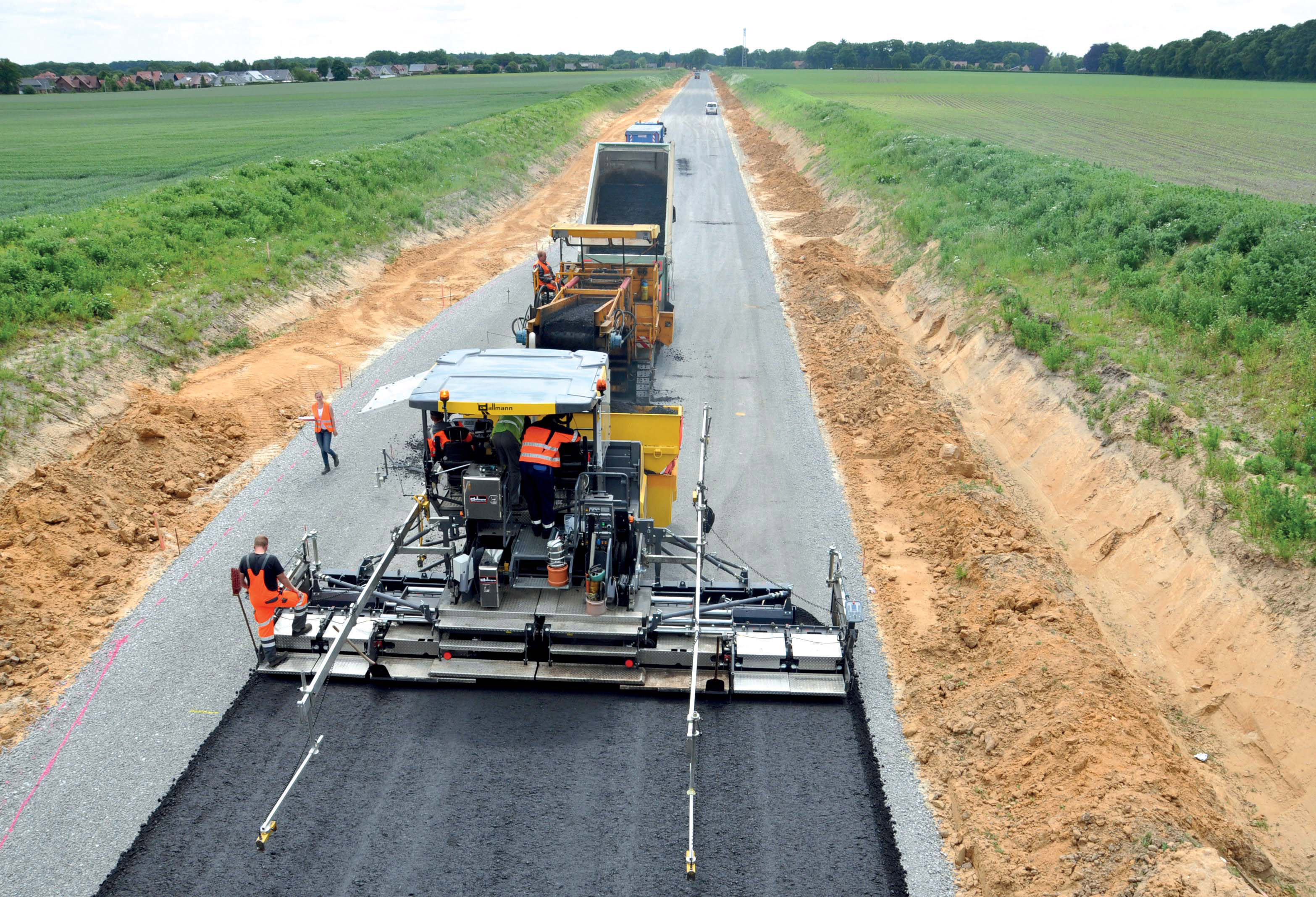 Dynapac SD2500CS tracked paver