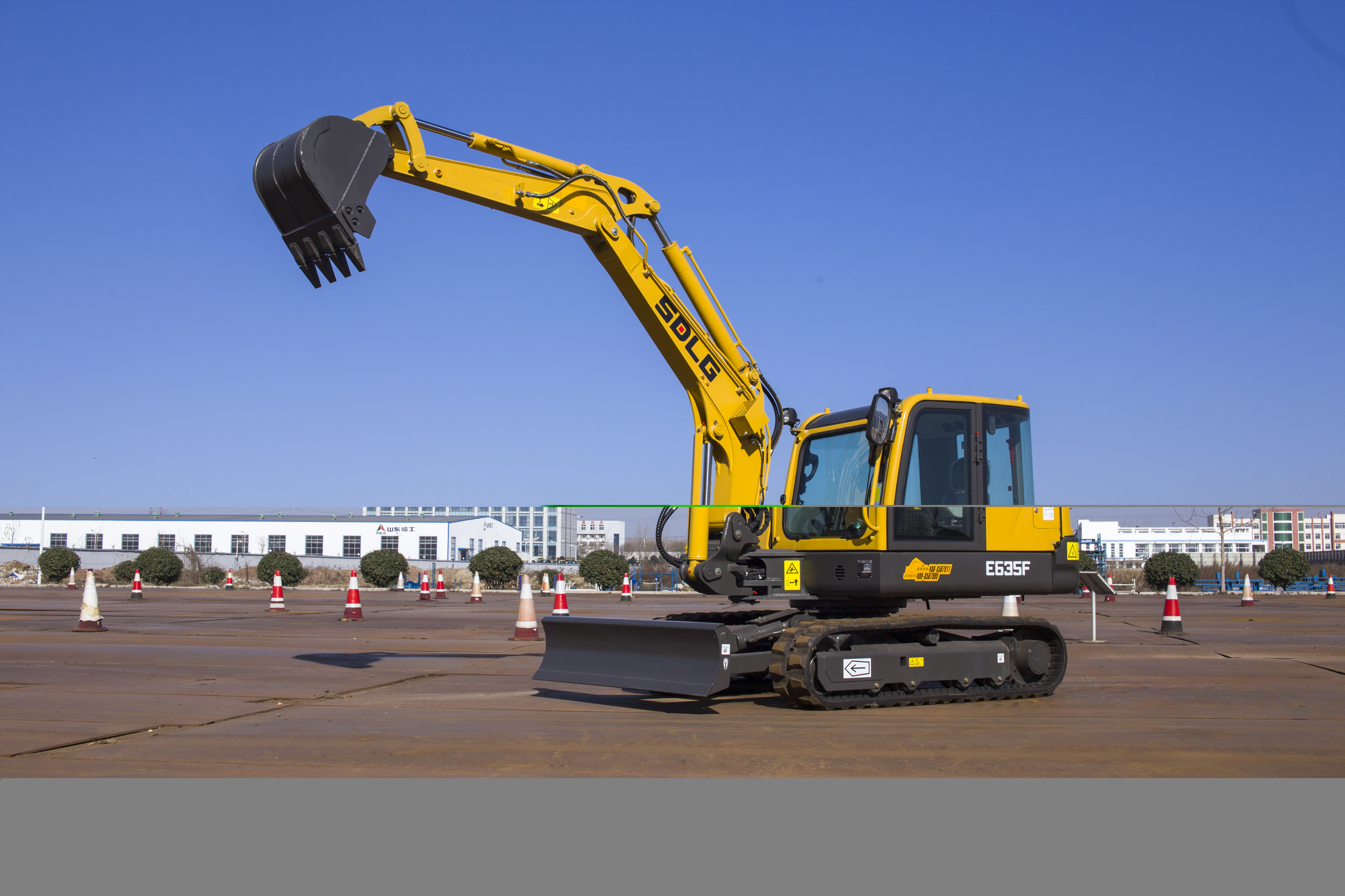 SDLG mini excavator