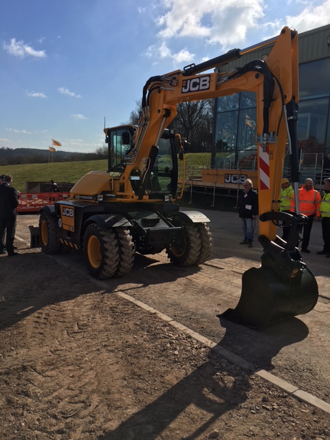 bauma 2016 Preview JCB new wheeled excavator