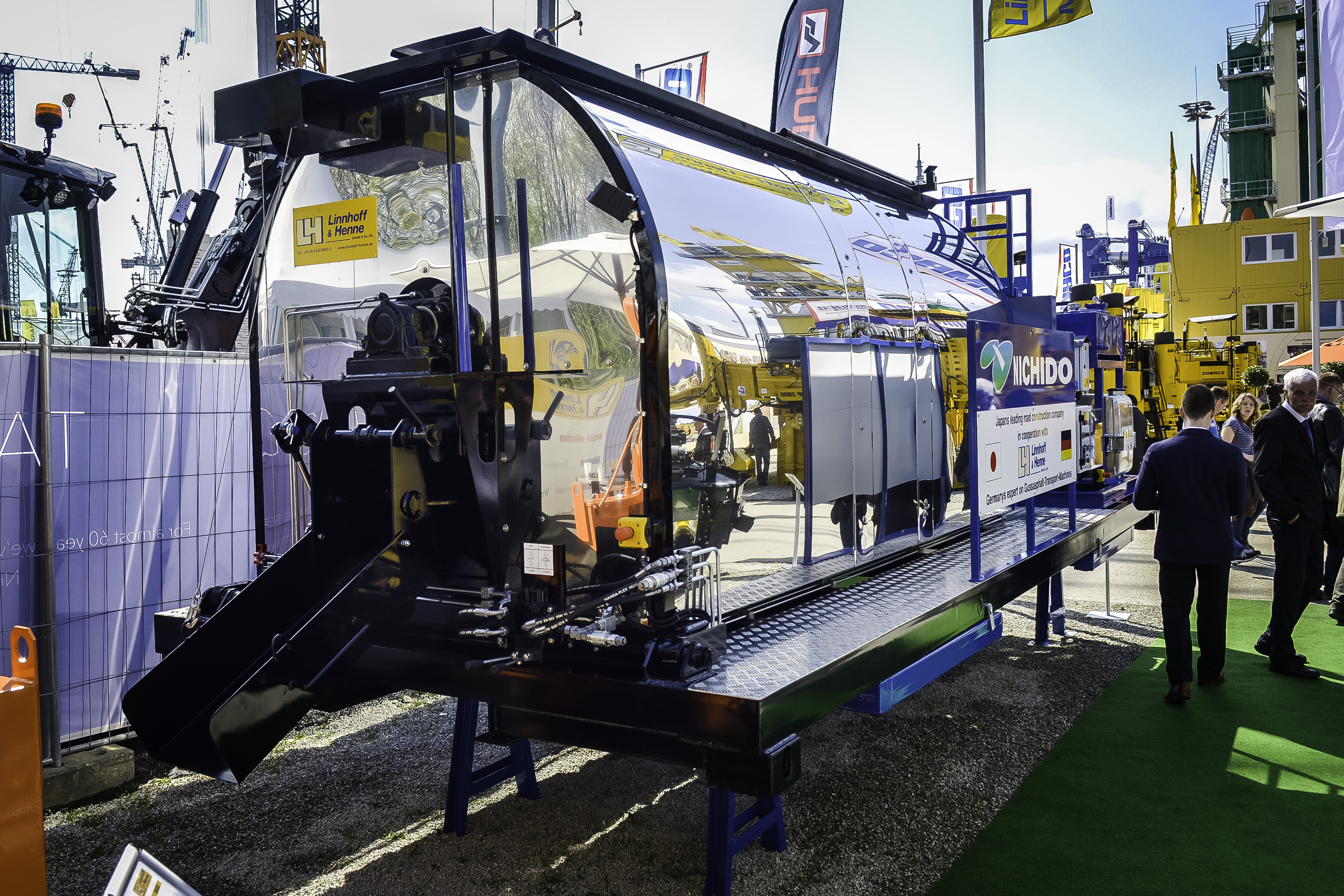 bauma 2016 Daily News Linnhoff & Henne Gussasphalt Transport Cooker