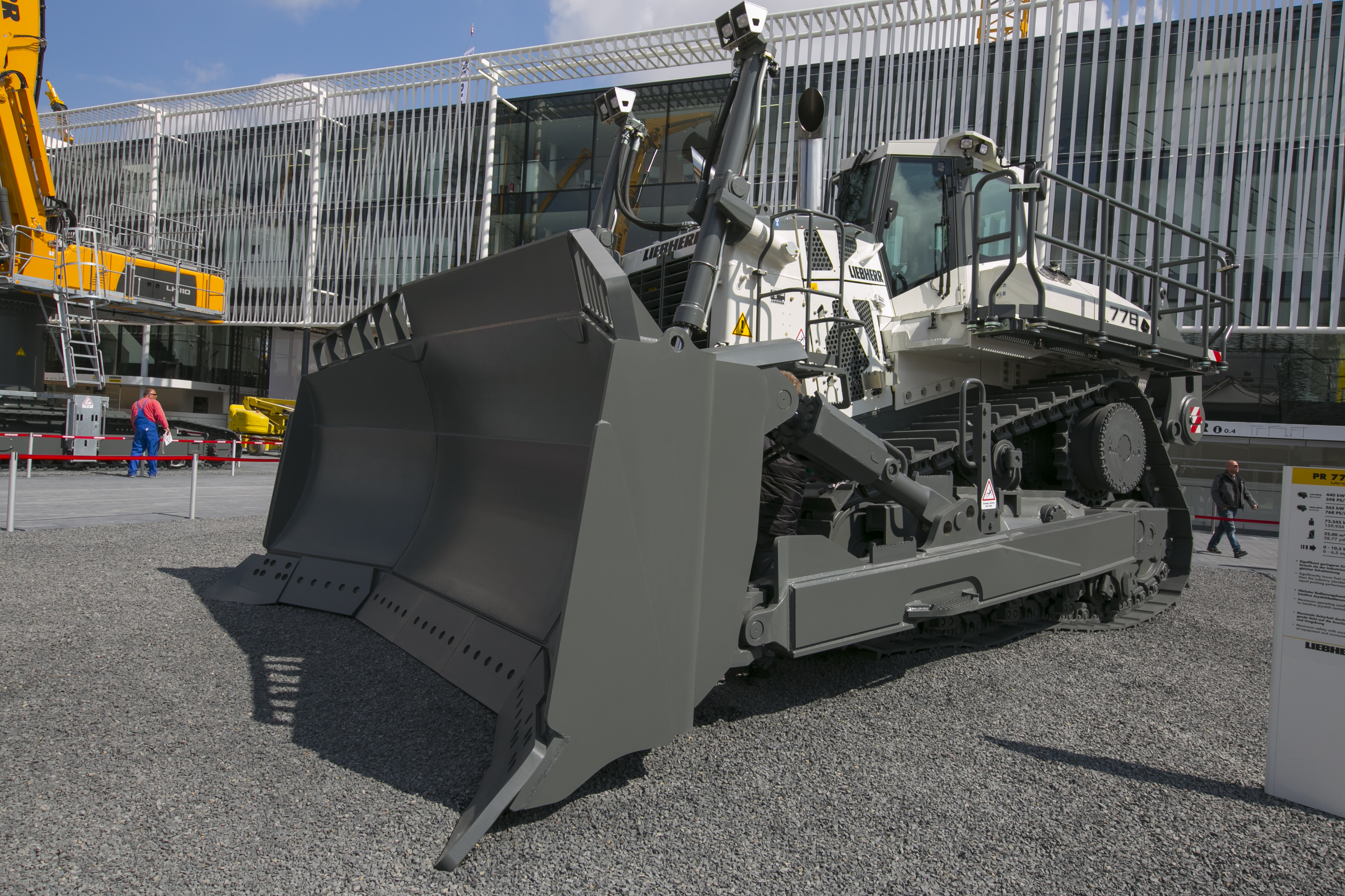 Liebherr’s PR776 dozer