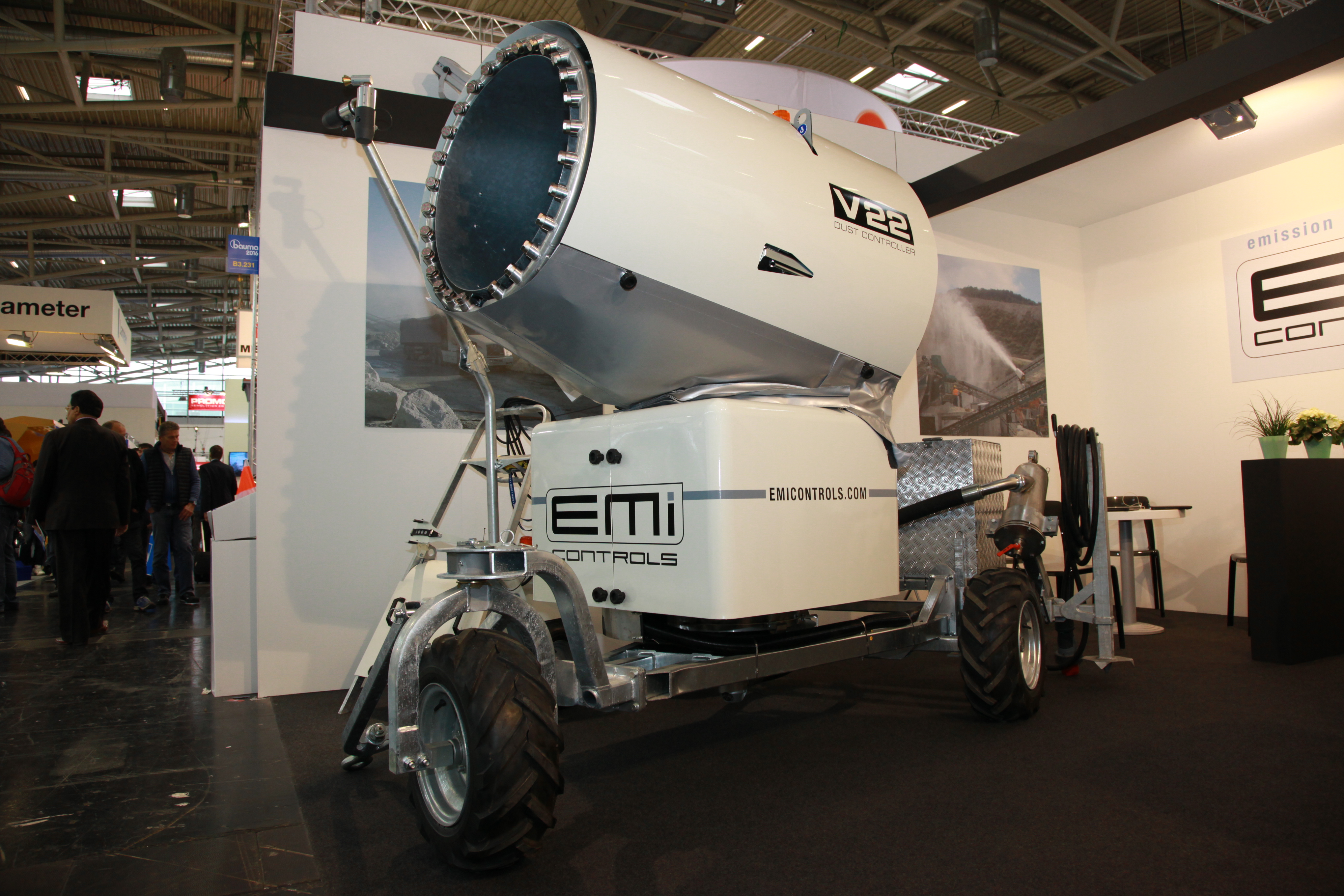 EmiControls’ V22 dust suppression machine