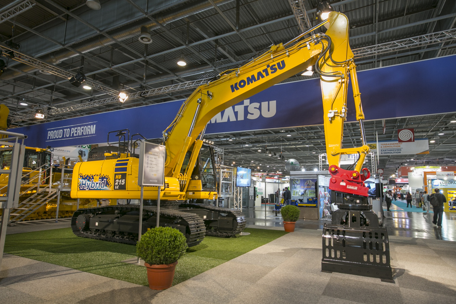 Komatsu- Hybrid HB 215 LC-1.jpg