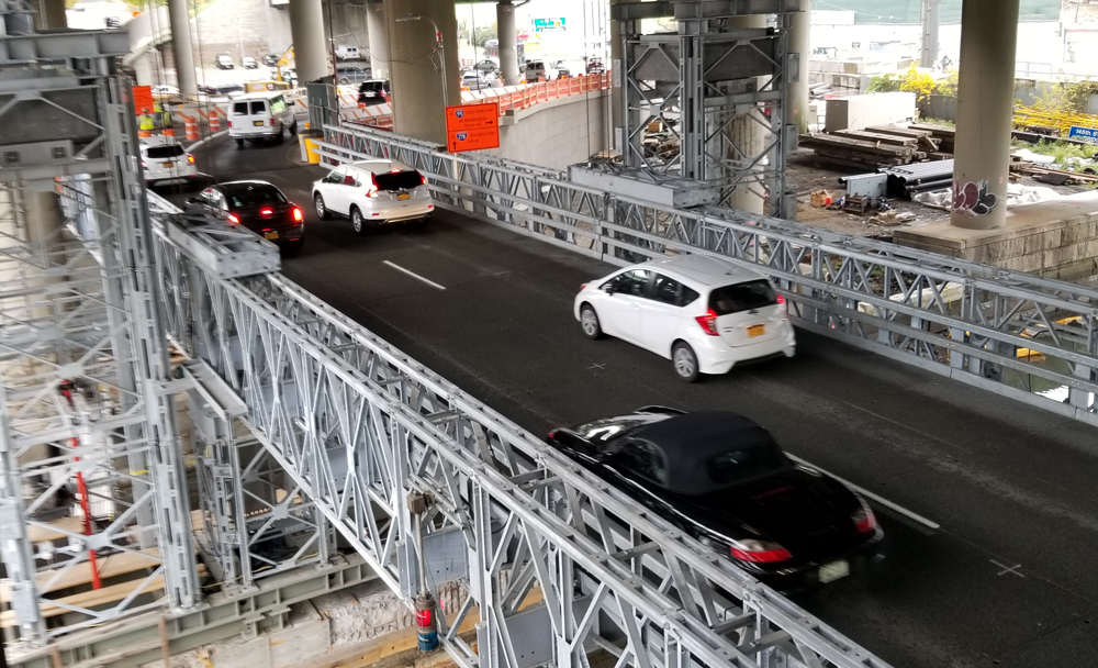 Acrow’s temporary modular steel lift bridges in the Bronx