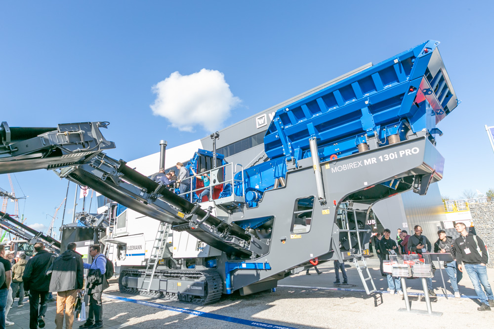 Kleemann’s electric-drive MOBIREX MR 130(i) PRO impact crusher  