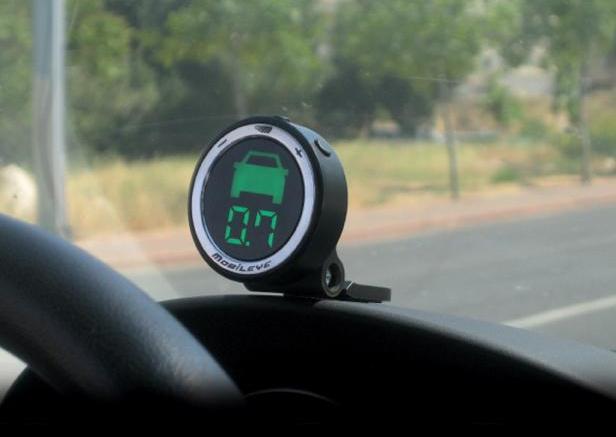 Mobileye C2-170 high visibility display unit