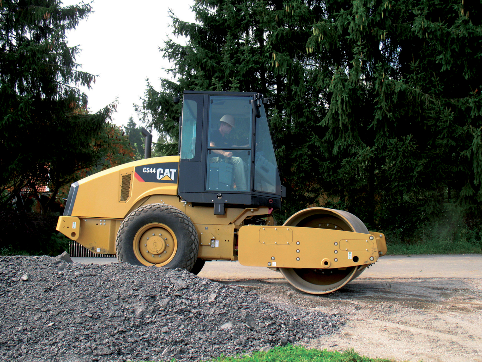 Caterpillar's CS44 at work