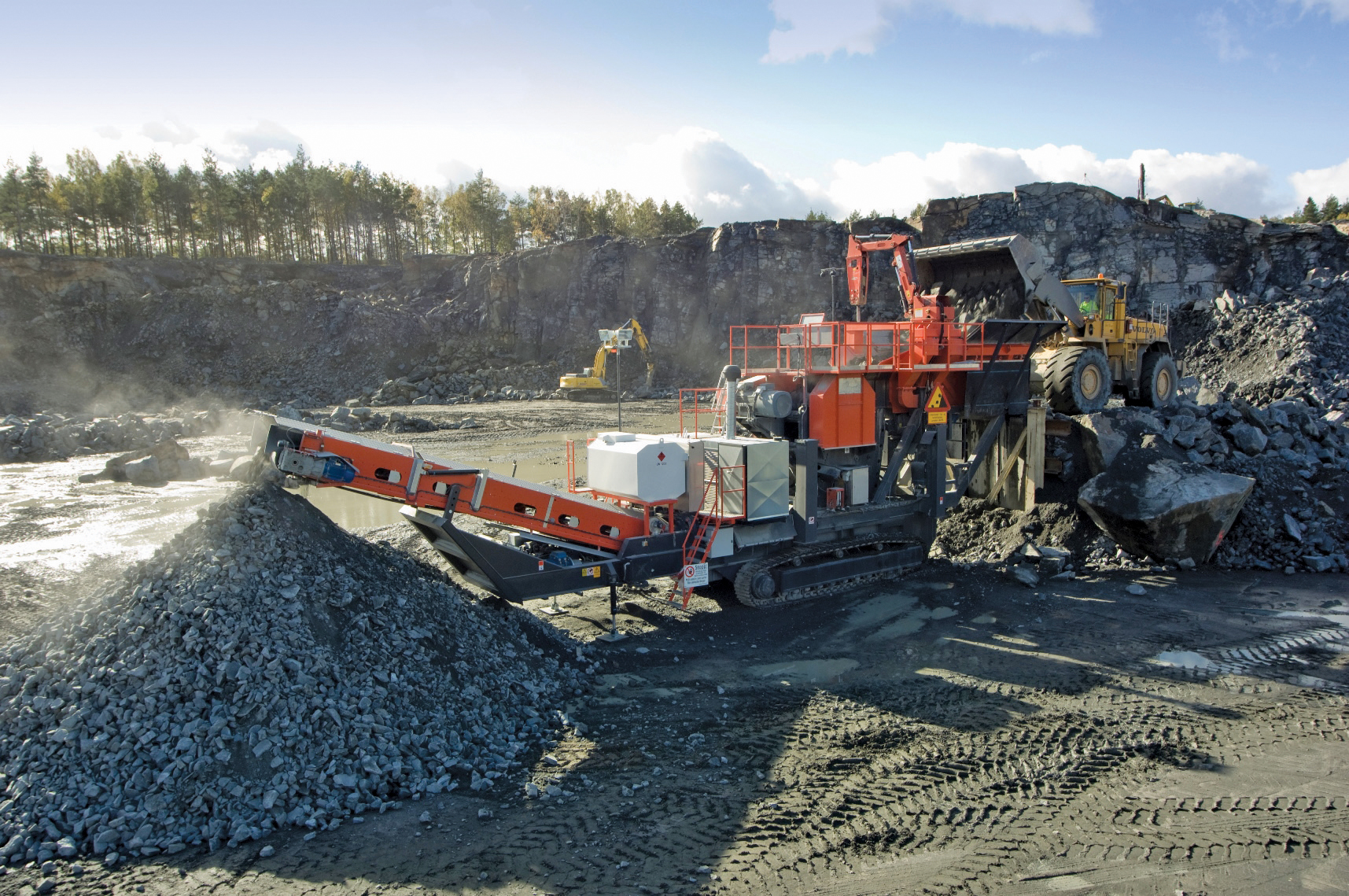 Sandvik UJ540 mobile jaw crusher 