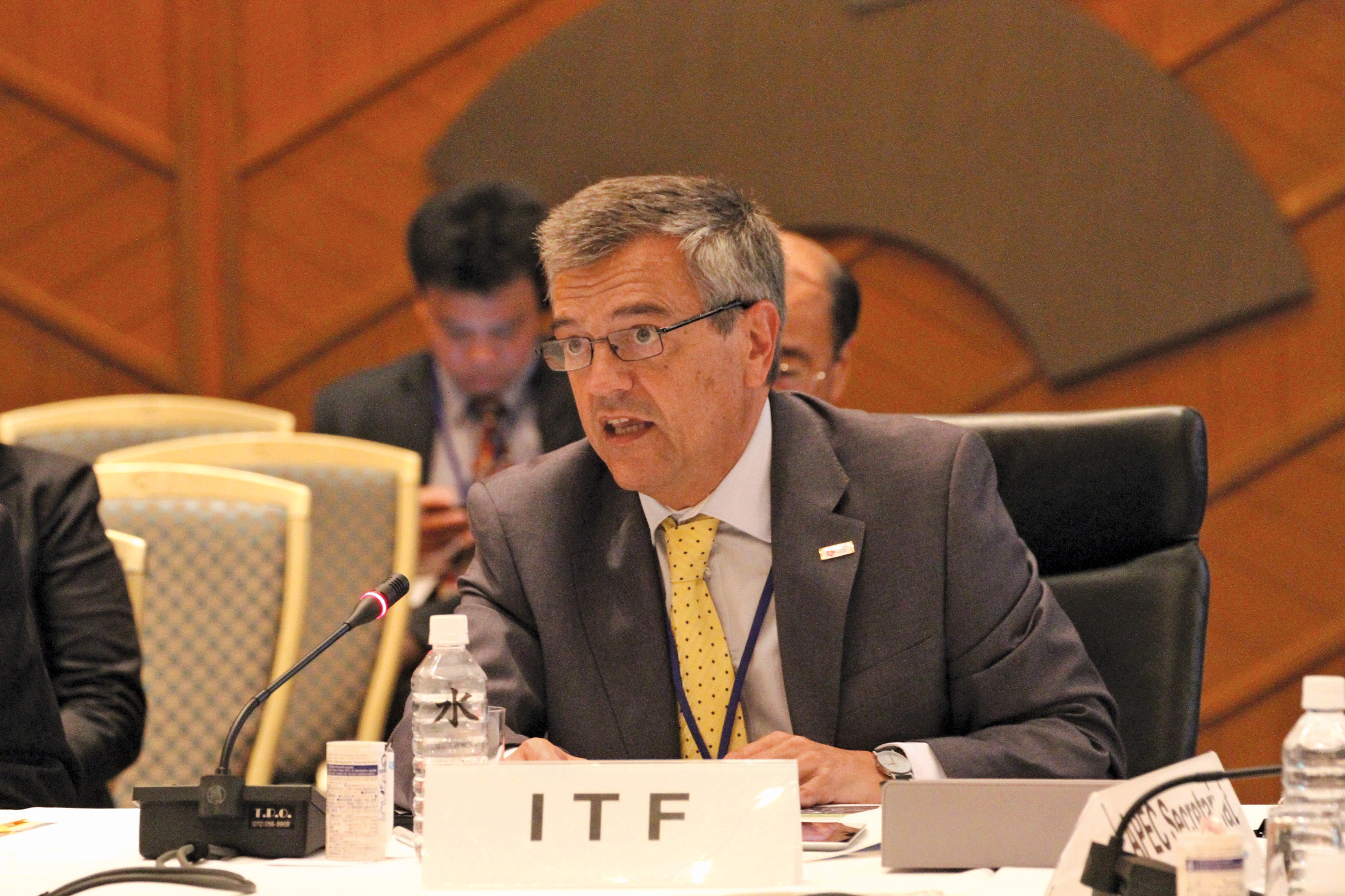 José Viegas at the 8th APEC Ministers Meeting