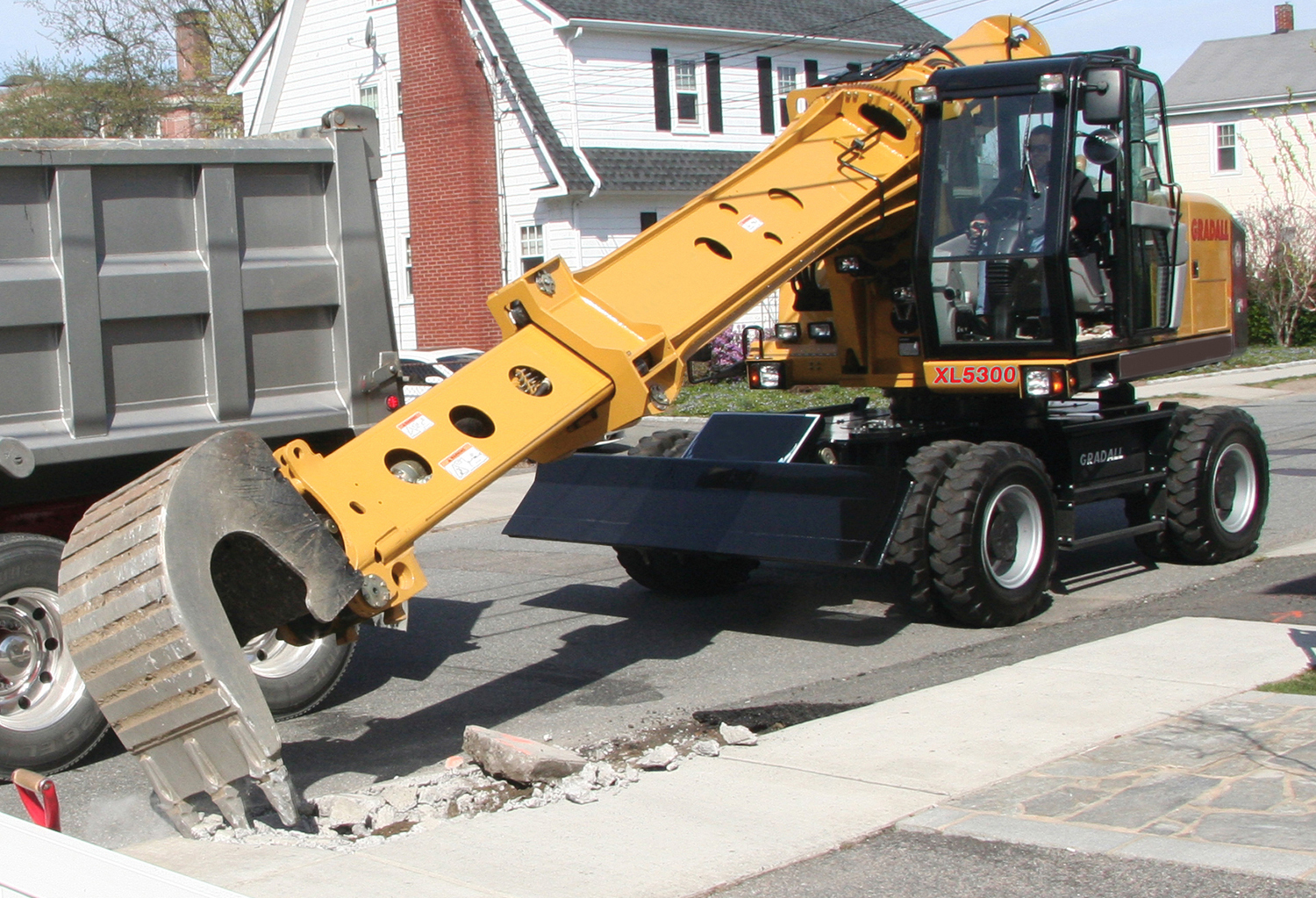 Gradall’s XL 5300 III wheeled excavator 