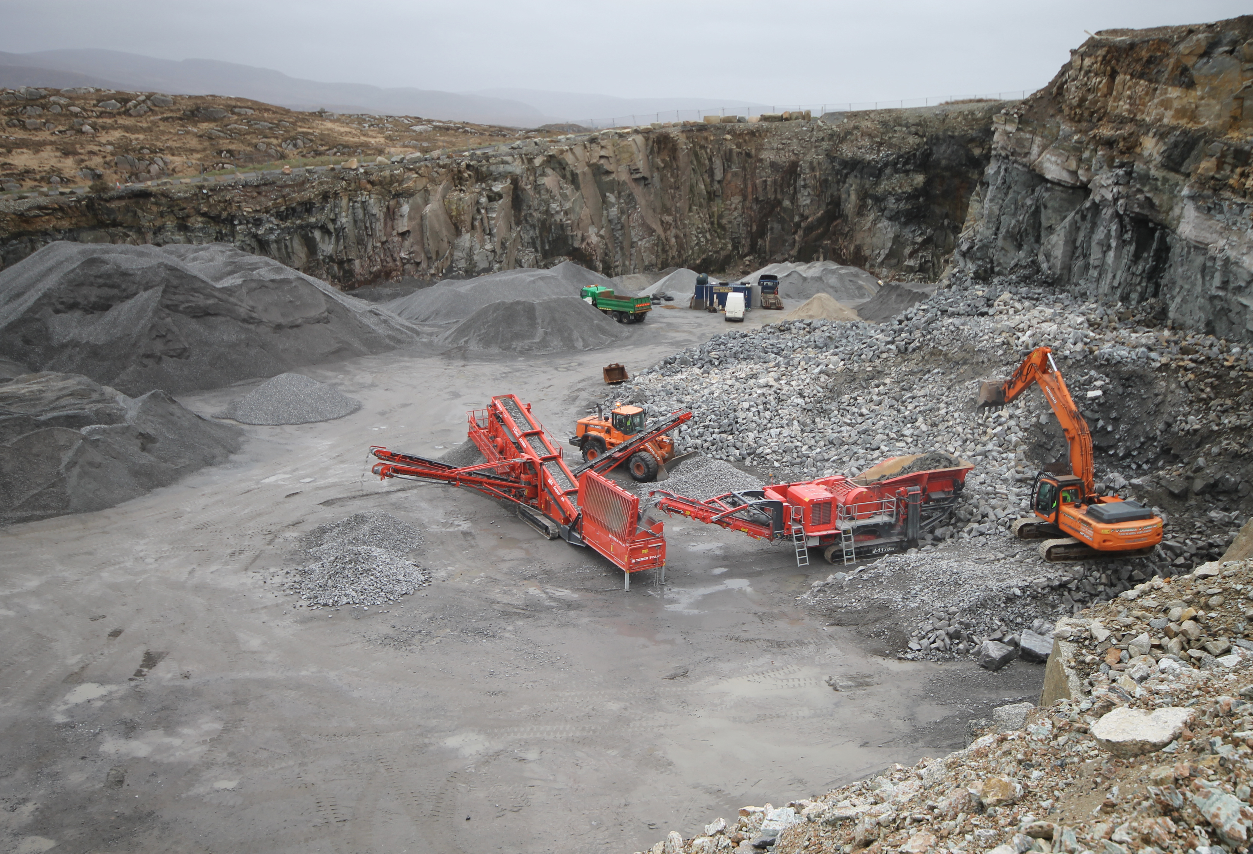 Terex Finlay J-1170 primary mobile jaw crusher