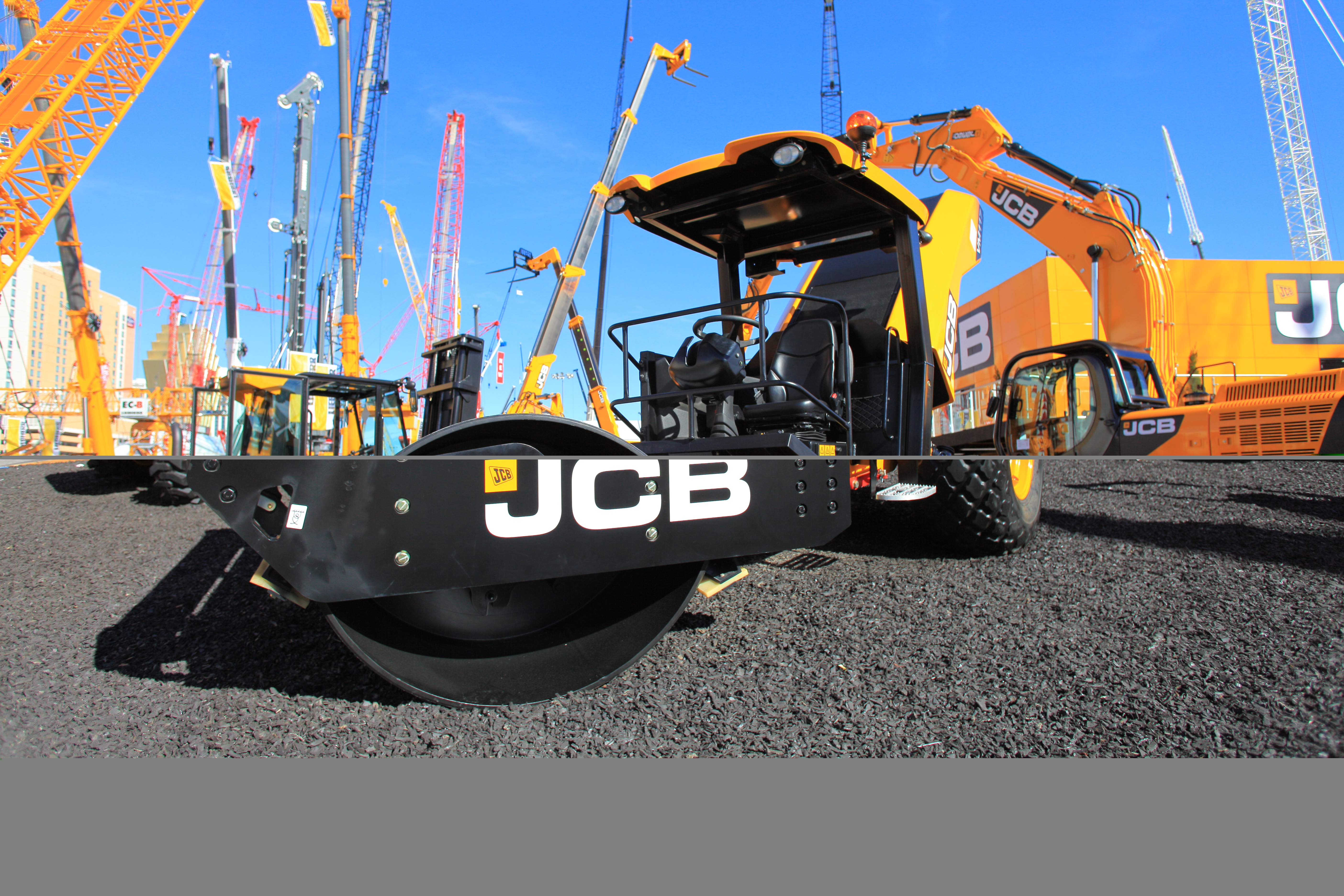 JCB VM117D soil compactor 