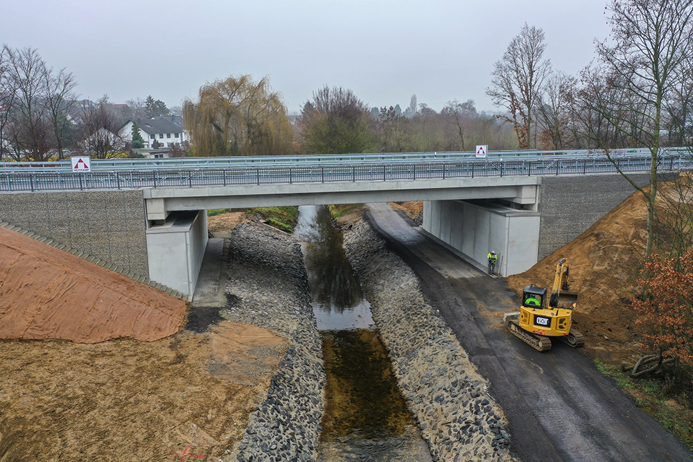 The Swistbach Bridge shortly before  its opening in December 2021 (image courtesy Heitkamp BauHolding)