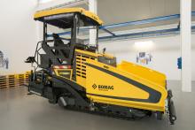 BOMAG BF300 compact paver