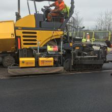 thermal heater riding on a paver