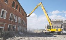 Komatsu's PC450HRD-8 crawler excavator high reach demolition machine