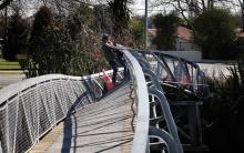 Bridge that crosses the Avon River