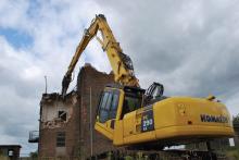 High Reach Demolition Machines