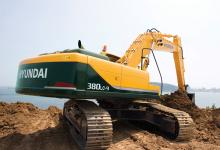 Hyundai 380 LC-9 excavator