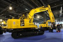 Komatsu_PC240LC