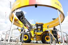 JCB 457 wheeled loader, live at INTERMAT 2012