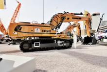 Liebherr’s new R 956 crawler excavator 