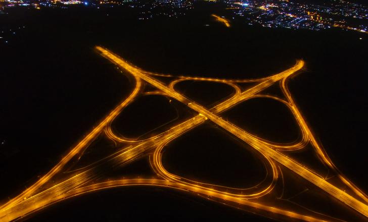 Route 6 highway to Macedonia 