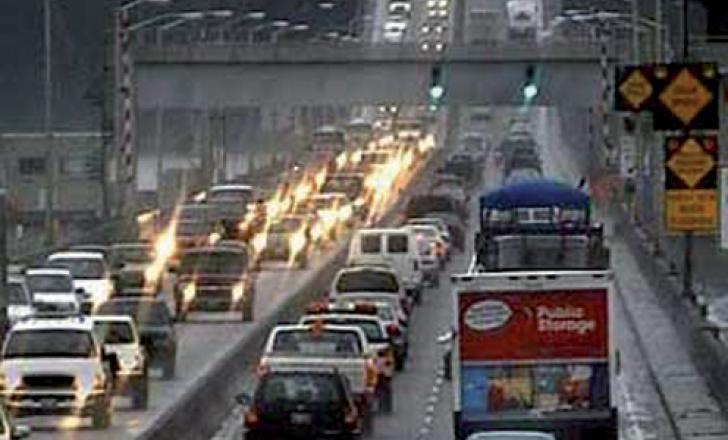 Traffic on the existing SR 250 floating bridge