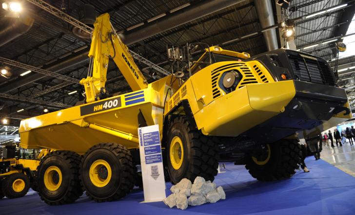 Komatsu_HM400