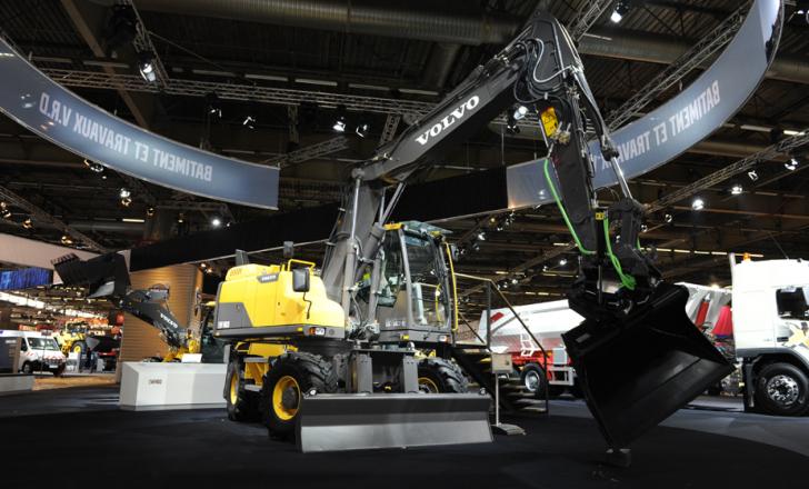 Volvo EW140D wheeled Excavator, live at INTERMAT 2012