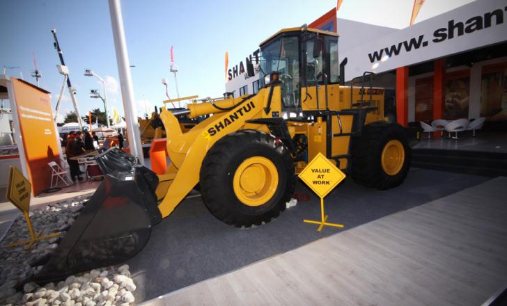 Shantui SL50W-3 wheeled loader, live at INTERMAT 2012