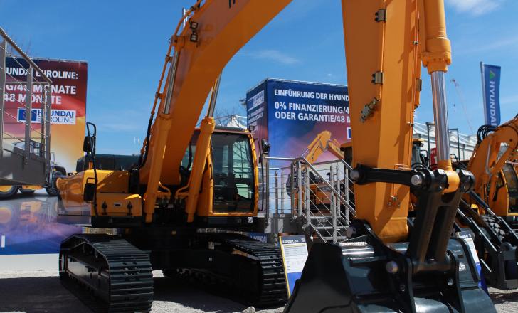 Hyundai Robex 9A series excavator