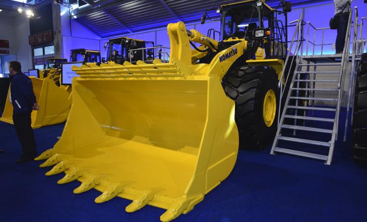 Komatsu WA500 wheel loader 