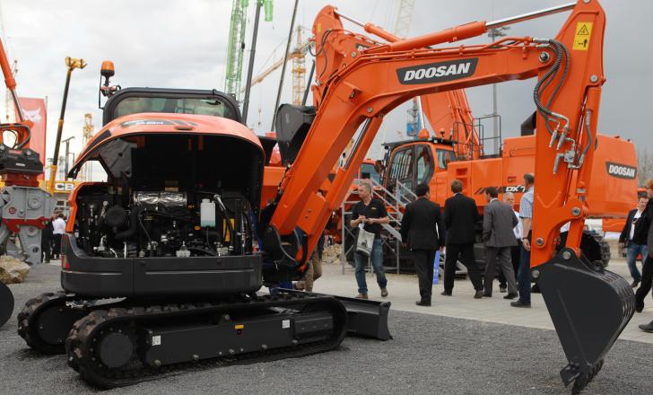 bauma 2013 Daily Doosan DX62R-3 