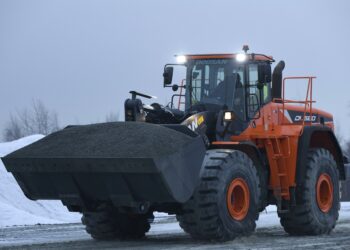 Doosan DL580-5.jpg