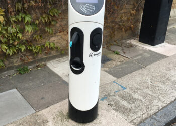 chargingpostLondon 650.jpg