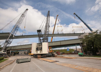 Bridge lift Orlando.jpg