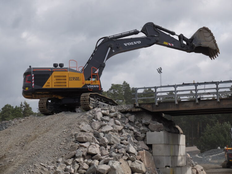 Volvo CE is benefiting from strong performance in 2019, with sales of its larger excavators and wheeled loaders having seen particular growth