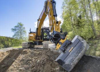 Engcon is introducing a global safety programme focussing on excavator attachments