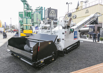 Roadtec has used proven components for its tracked MTV model