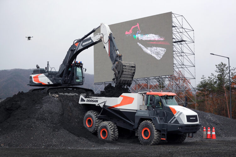 Doosan Infracore Concept-X