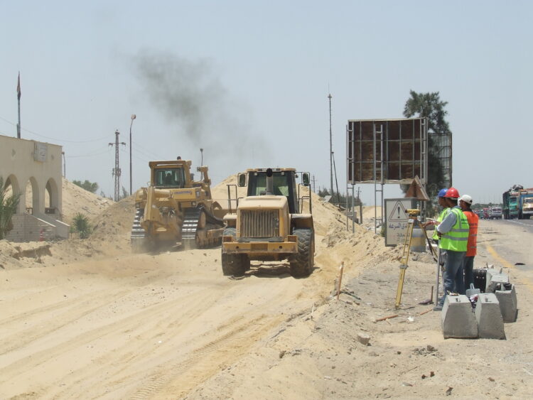 Egypt is continuing to develop its road network by building new links and improving existing connections