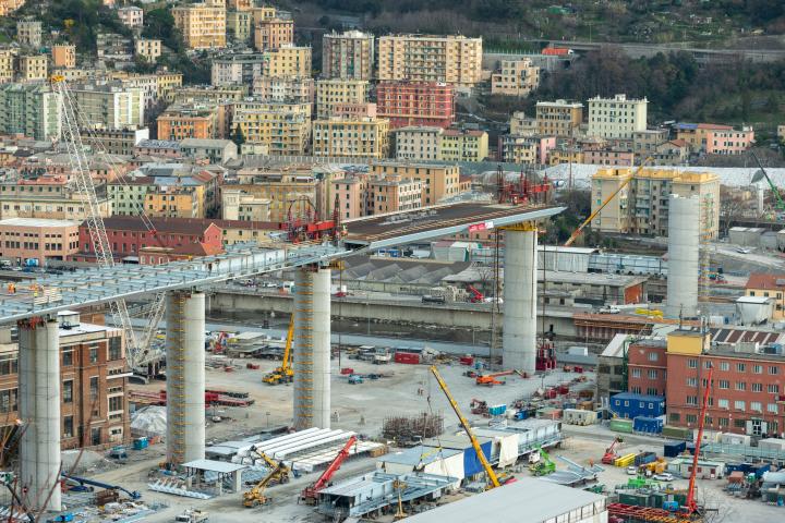 In total, 19 spans will eventually cradle a continuous steel deck (photo courtesy Salini Impregilo/PerGenova)
