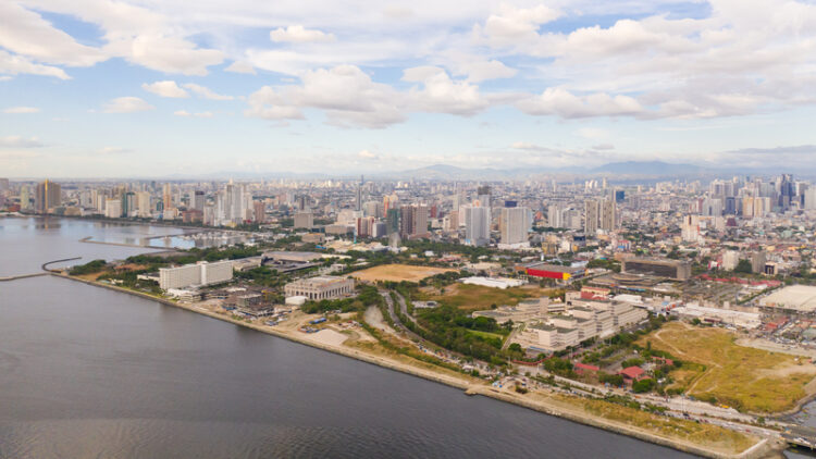 Better transport to and from Manila’s port area is planned – image courtesy © of Tatiana Kornylyeva, Dreamstime.com