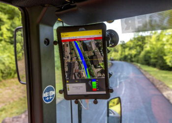 The sophisticated BOMAP system features a colour coded screen in the roller cab