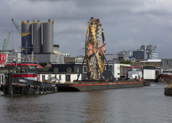 The massive cutting shield for the TBM had to moved by barge