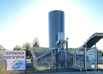 Selfbeton's automated concrete supply unit is said to be reliable and cost effective - image © courtesy of Selfbeton
