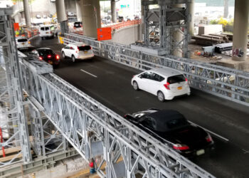 Acrow’s temporary modular steel lift bridges in the Bronx
